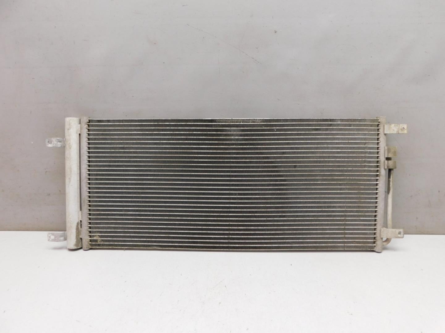 Радиатор кондиционера / конденсер