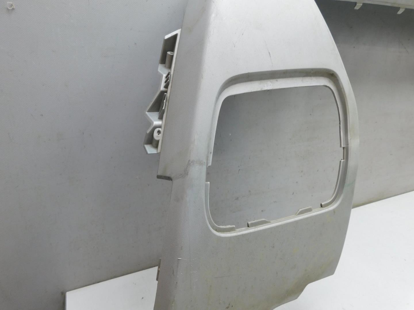 Накладка переднего бампера