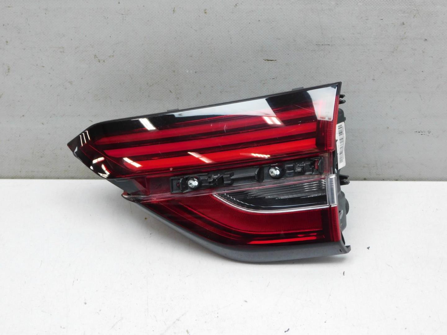 Фонарь задний внутренний правый