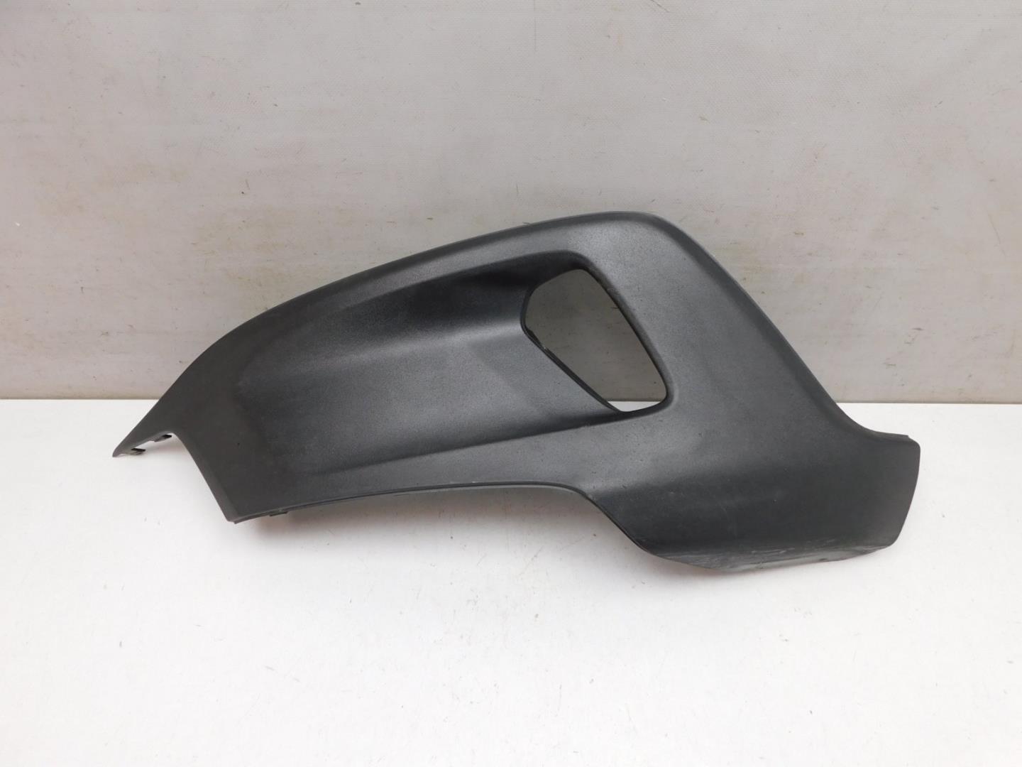 Накладка переднего бампера