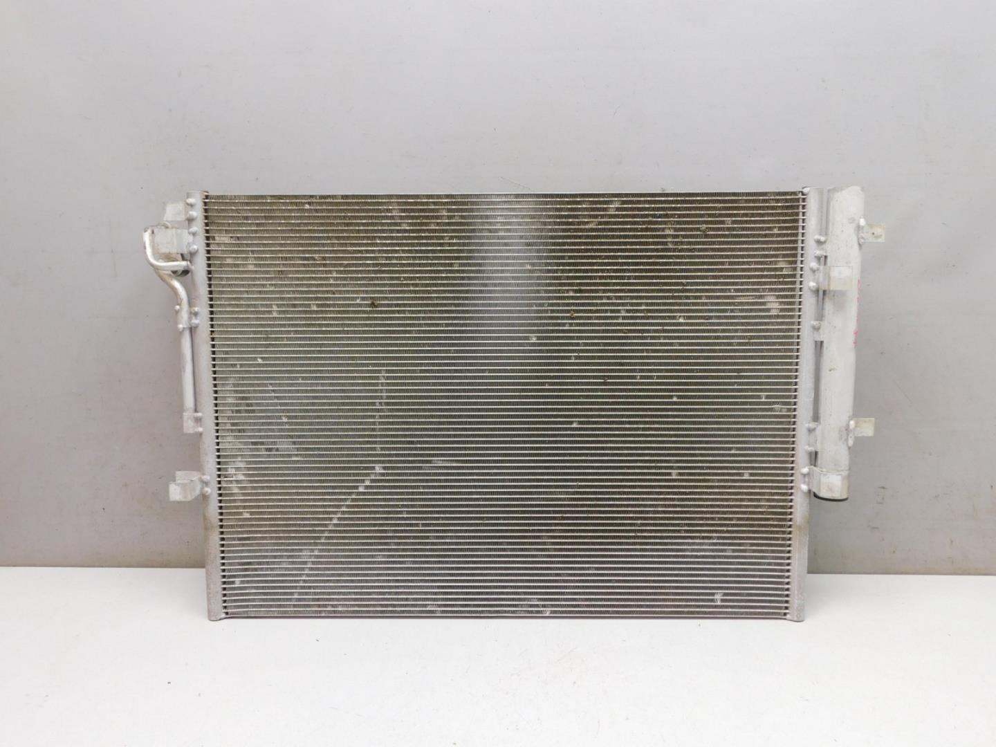 Радиатор кондиционера / конденсер