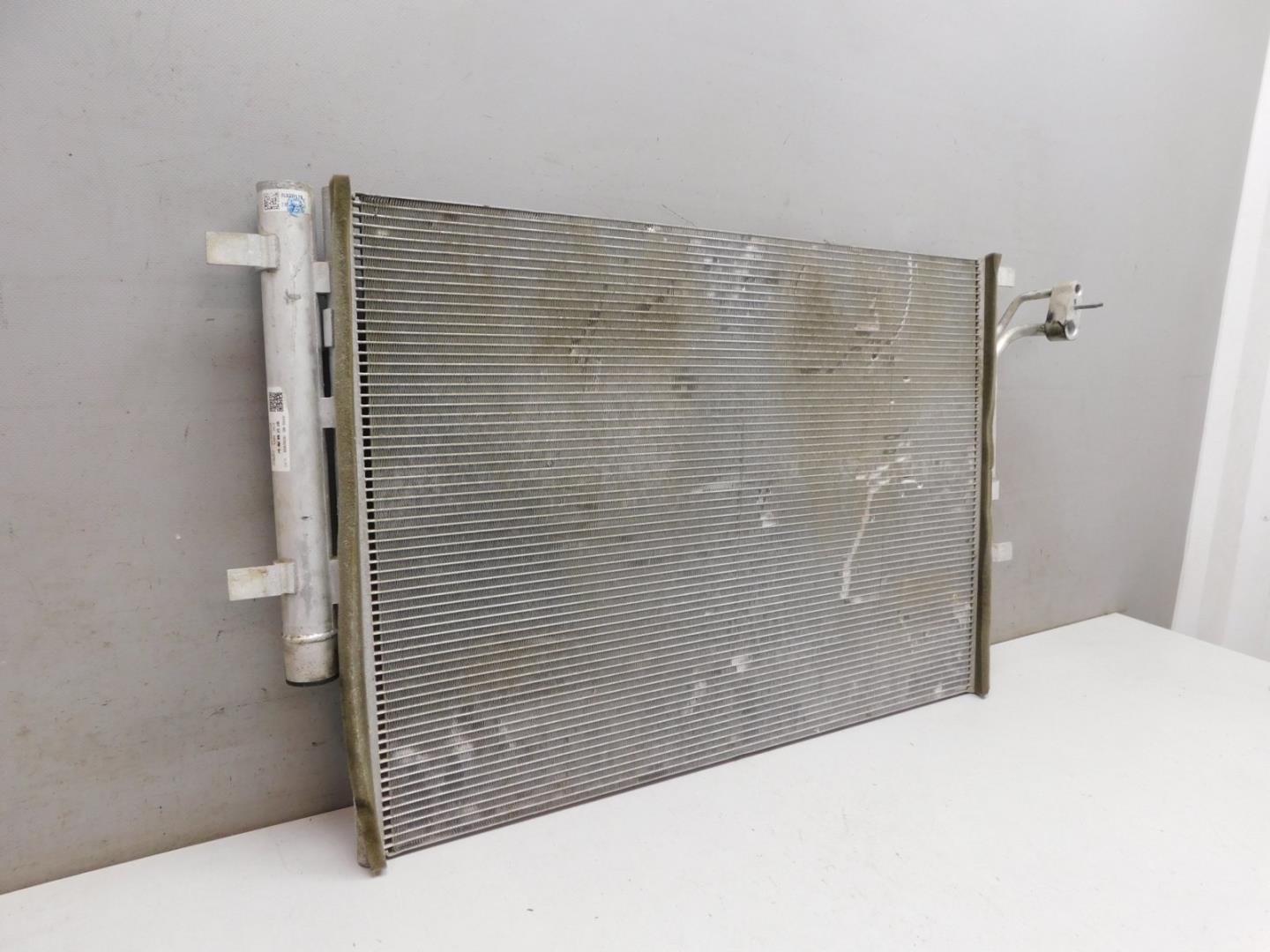 Радиатор кондиционера / конденсер