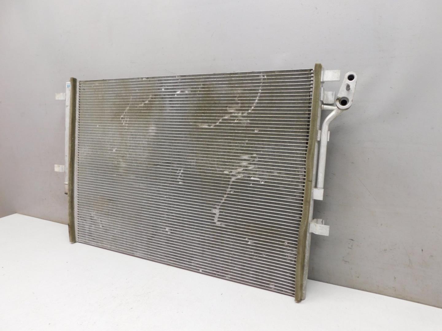 Радиатор кондиционера / конденсер