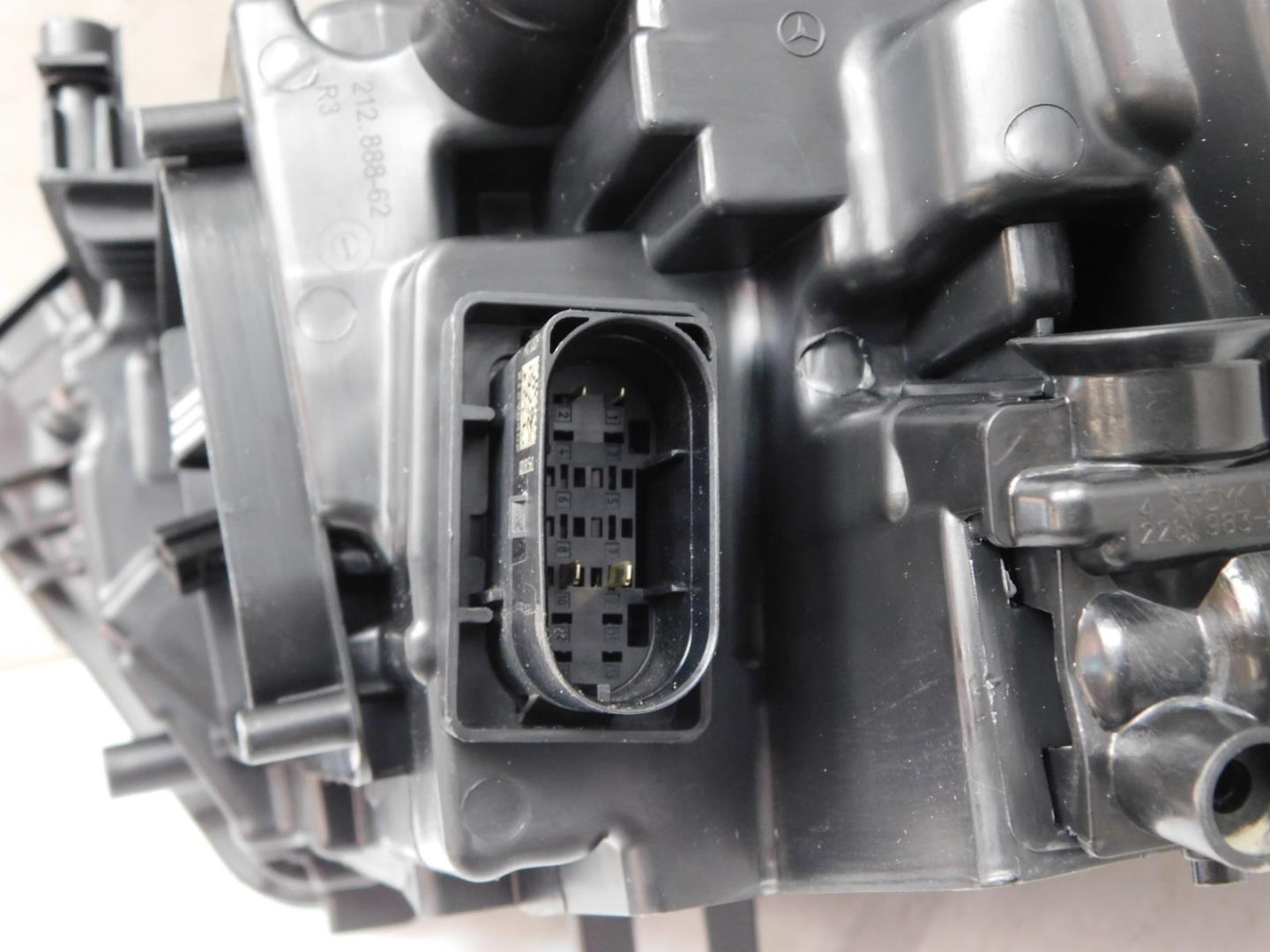 Фара правая