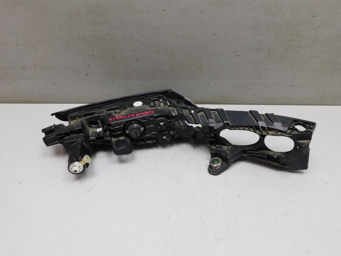 Указатель поворота левый