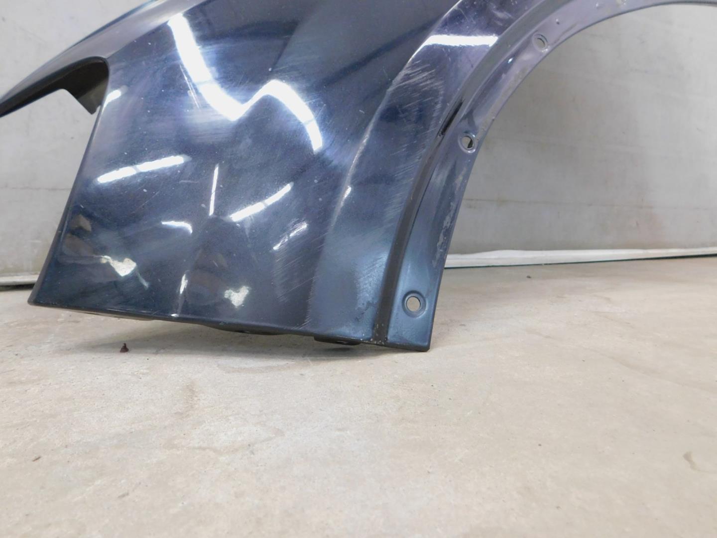 Крыло переднее левое