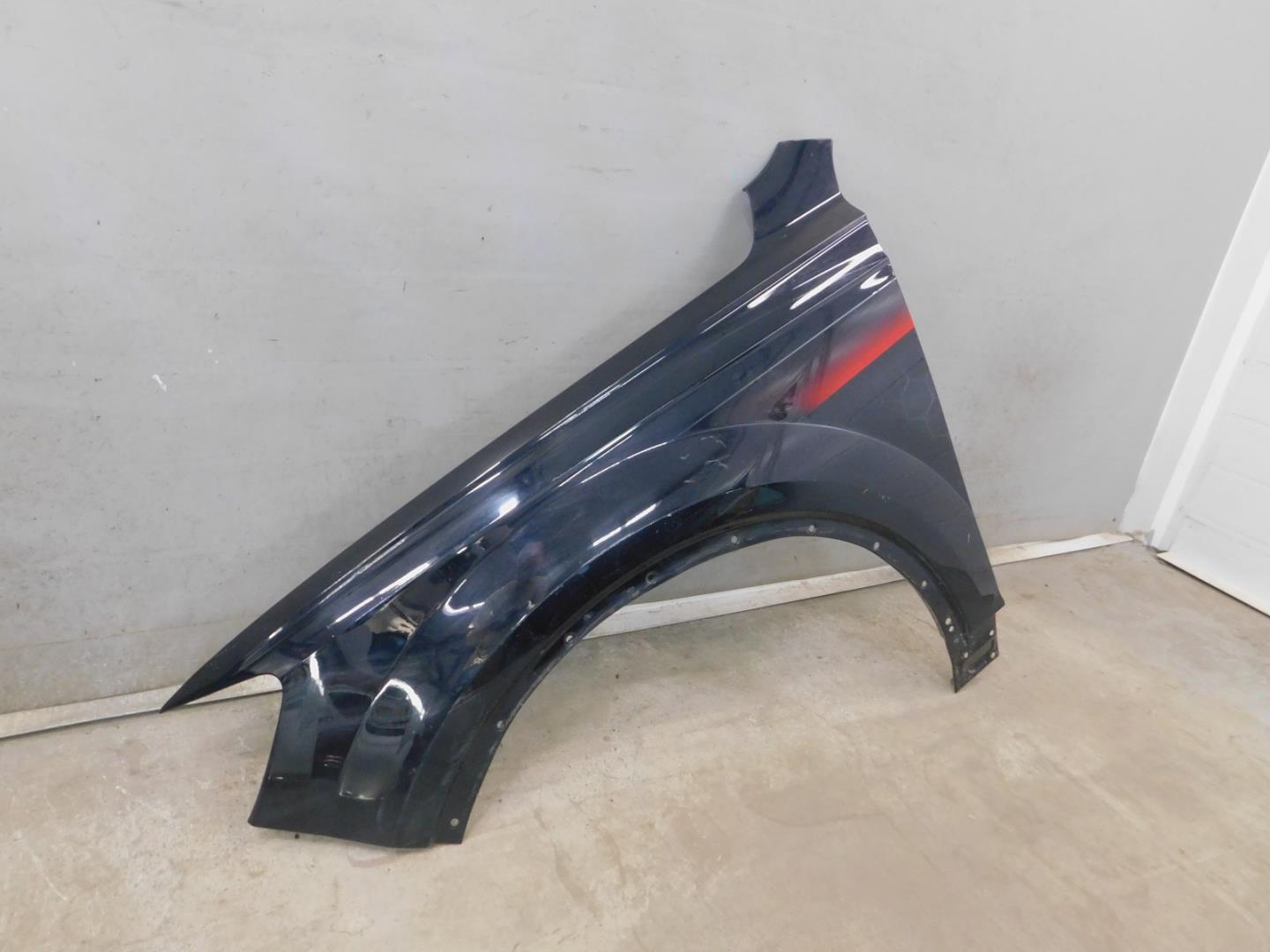 Крыло переднее левое