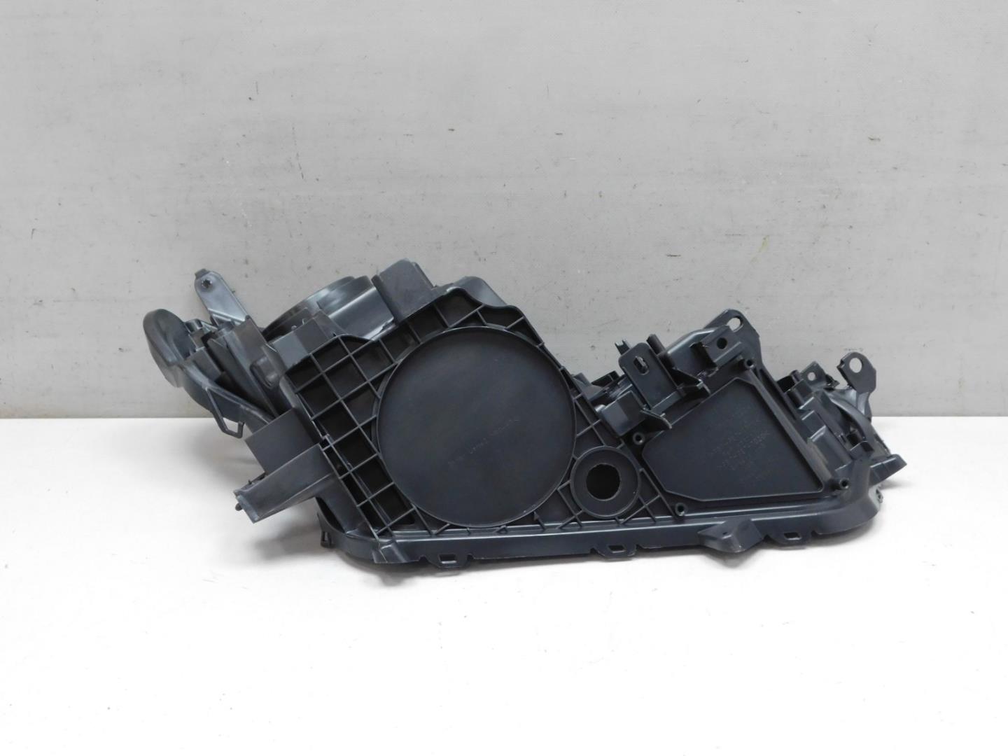 Корпус фары левой