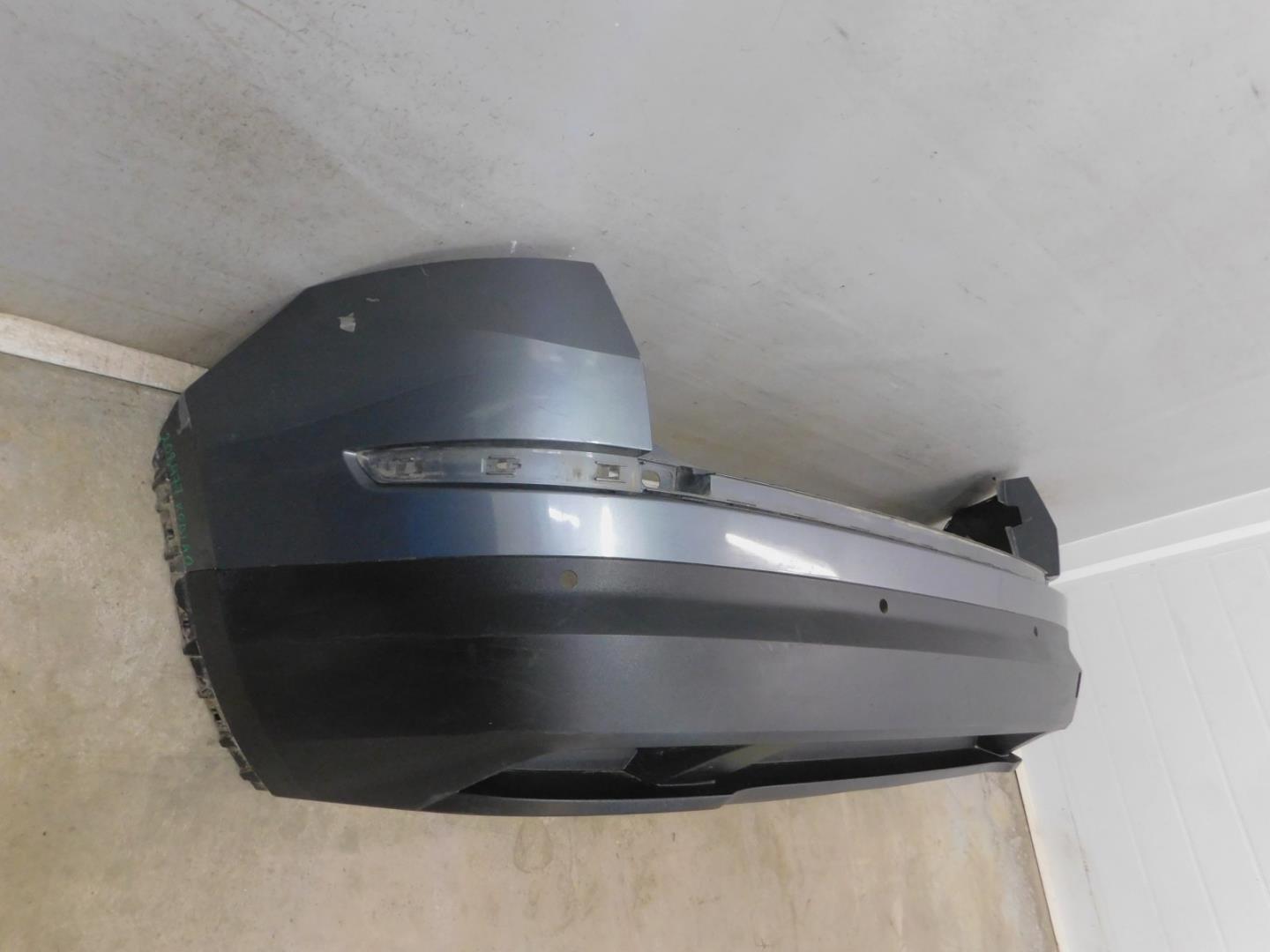 Бампер задний