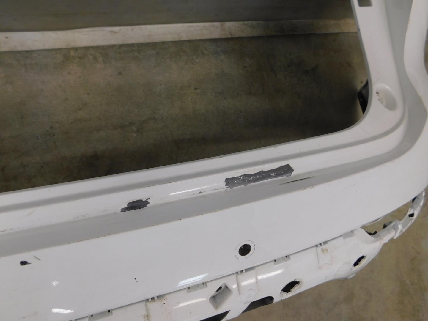 Бампер задний