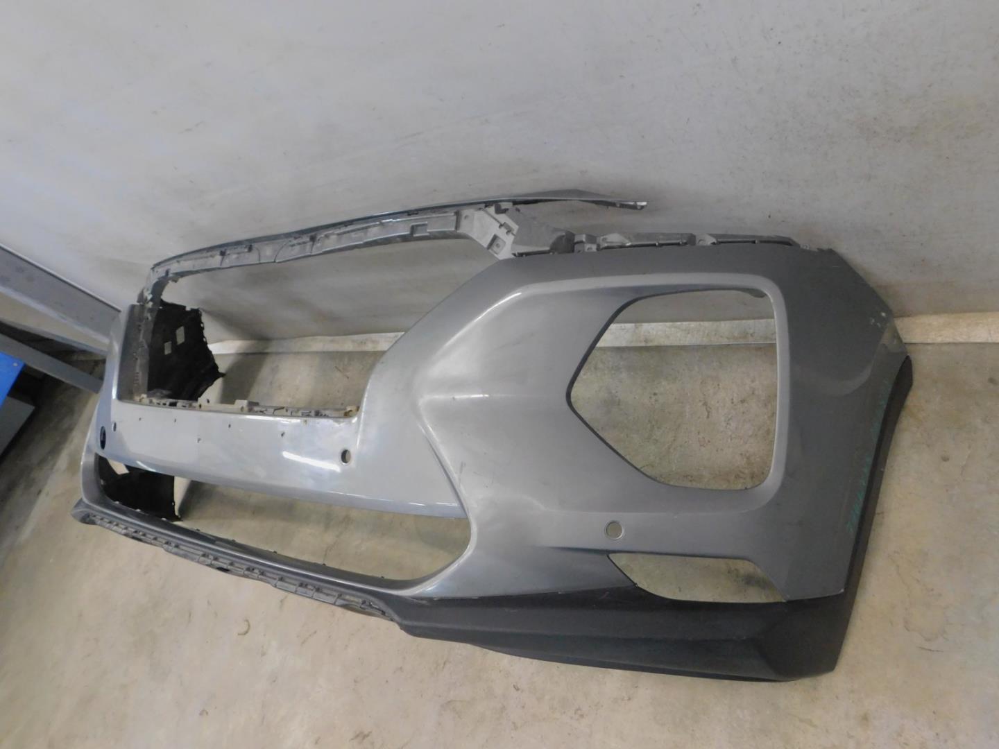 Бампер передний