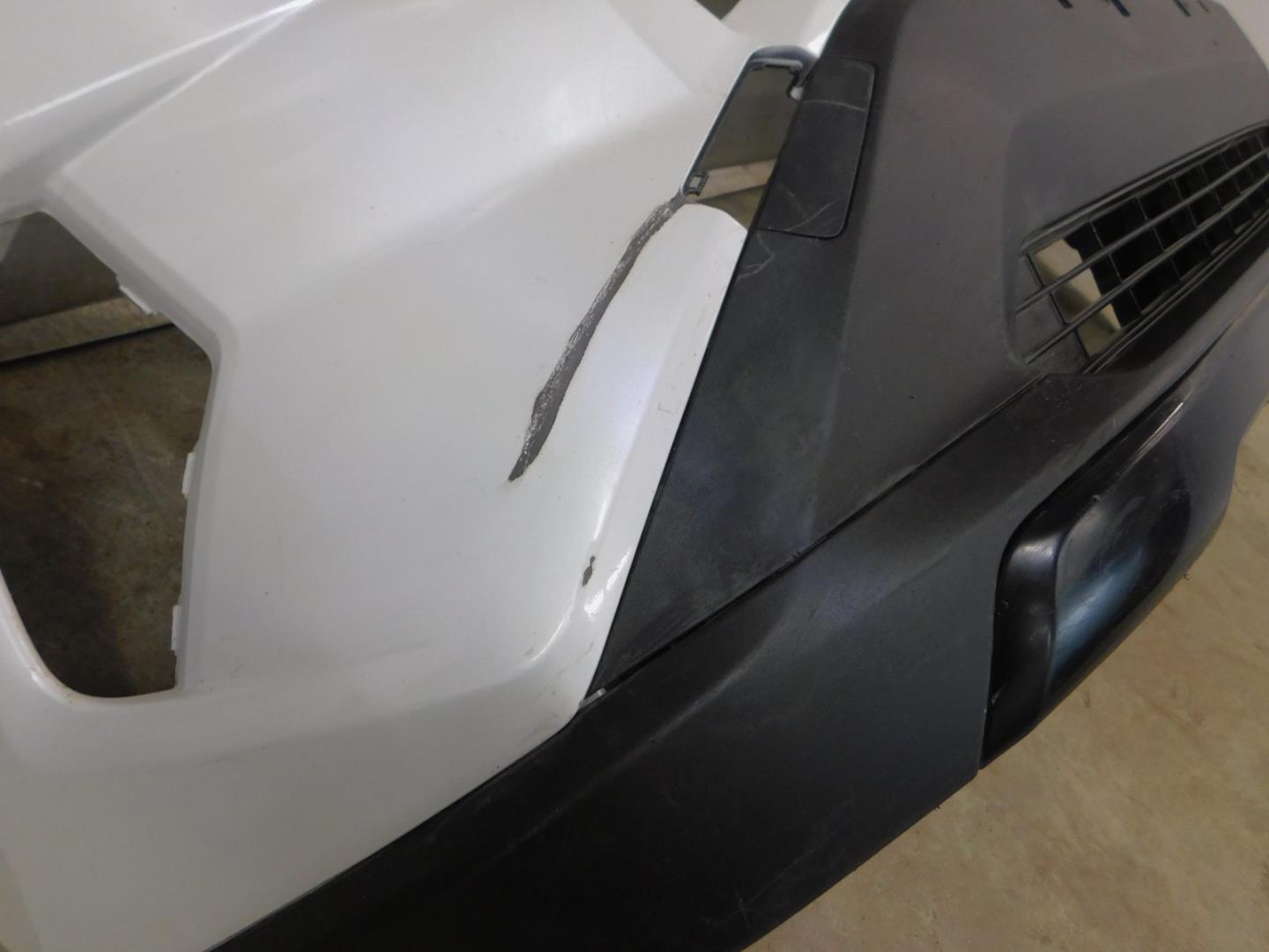 Бампер передний