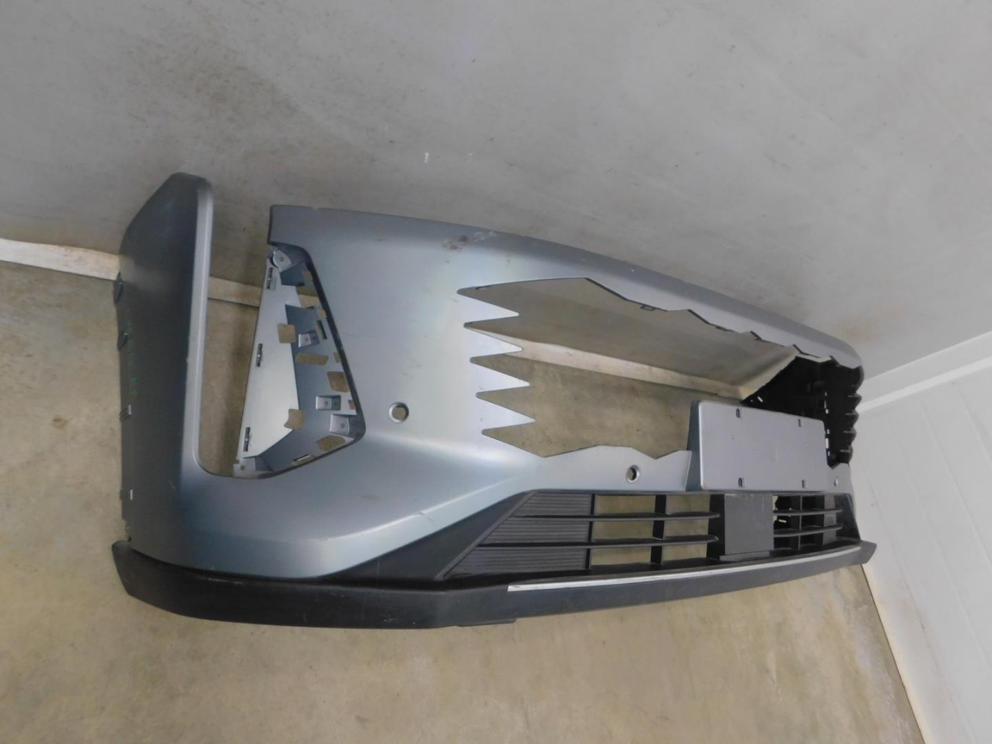 Бампер передний