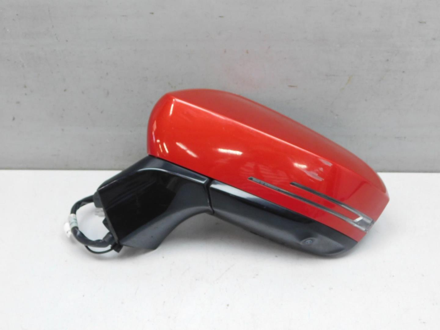 Зеркало левое электрическое