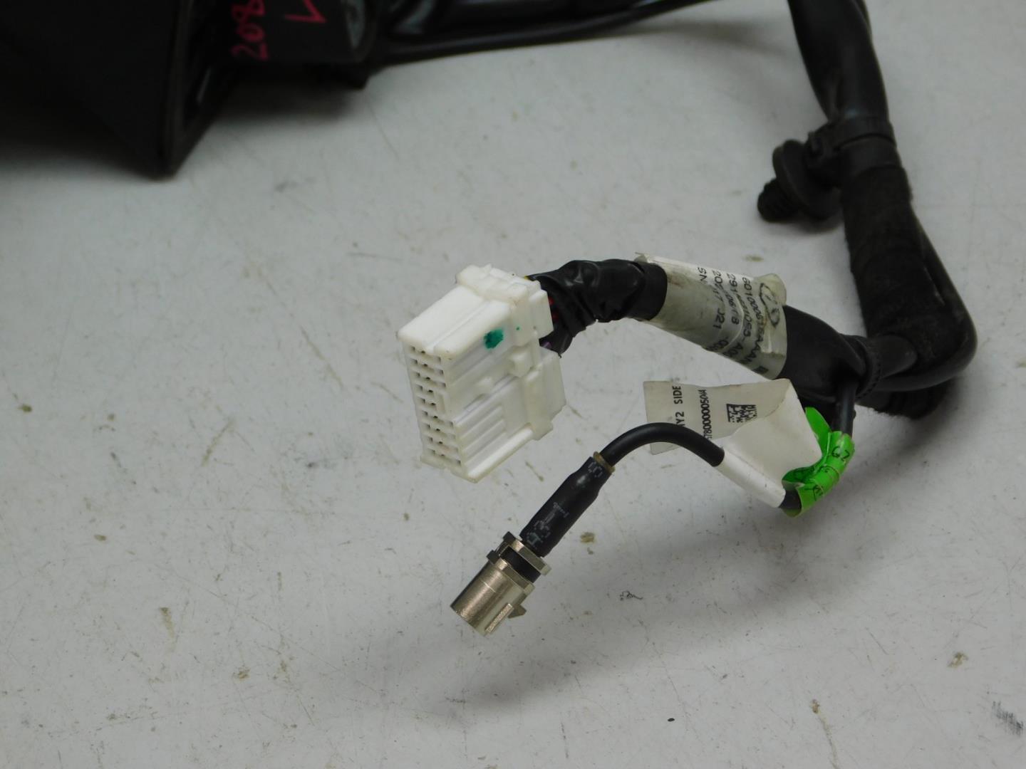 Зеркало левое электрическое