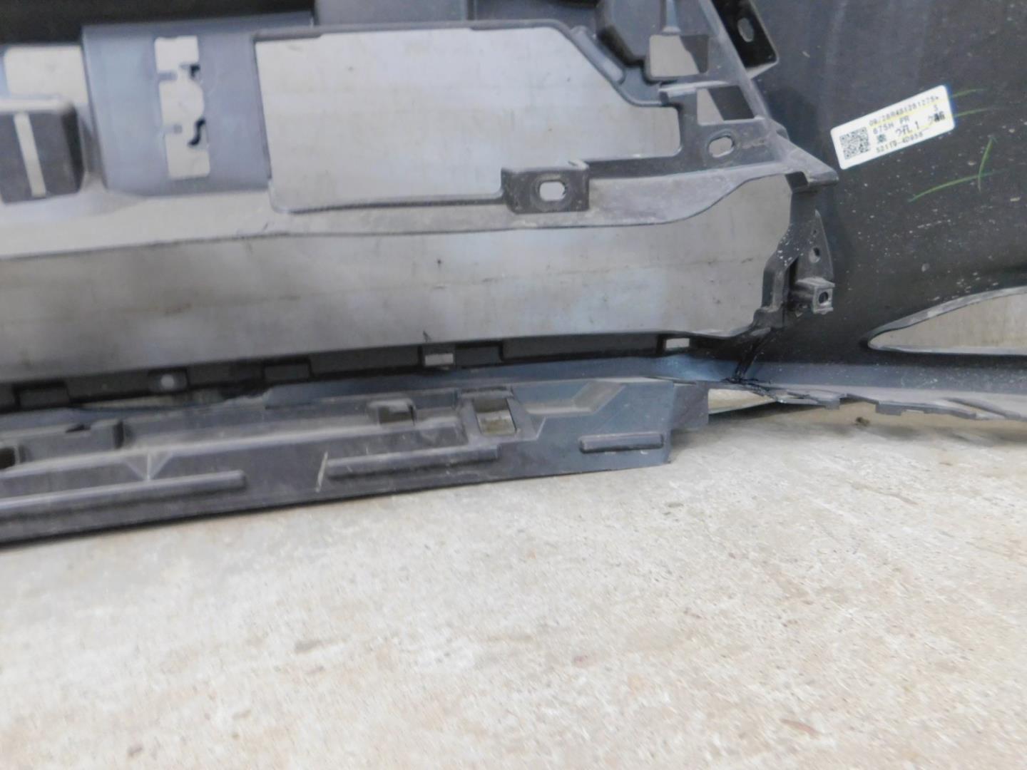 Бампер передний