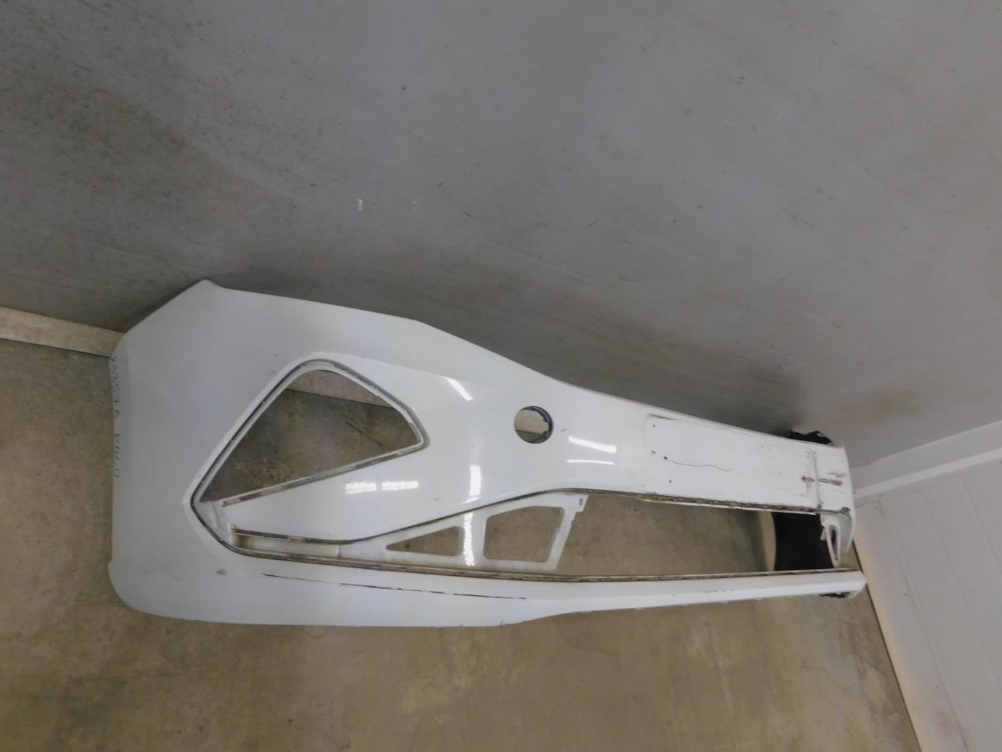 Бампер передний