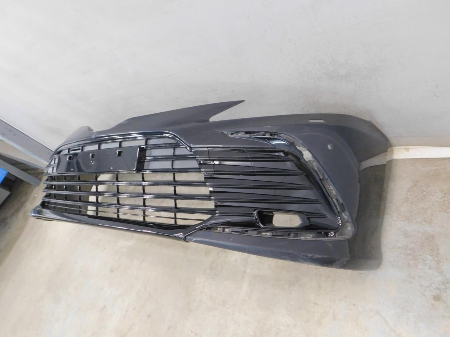 Бампер передний