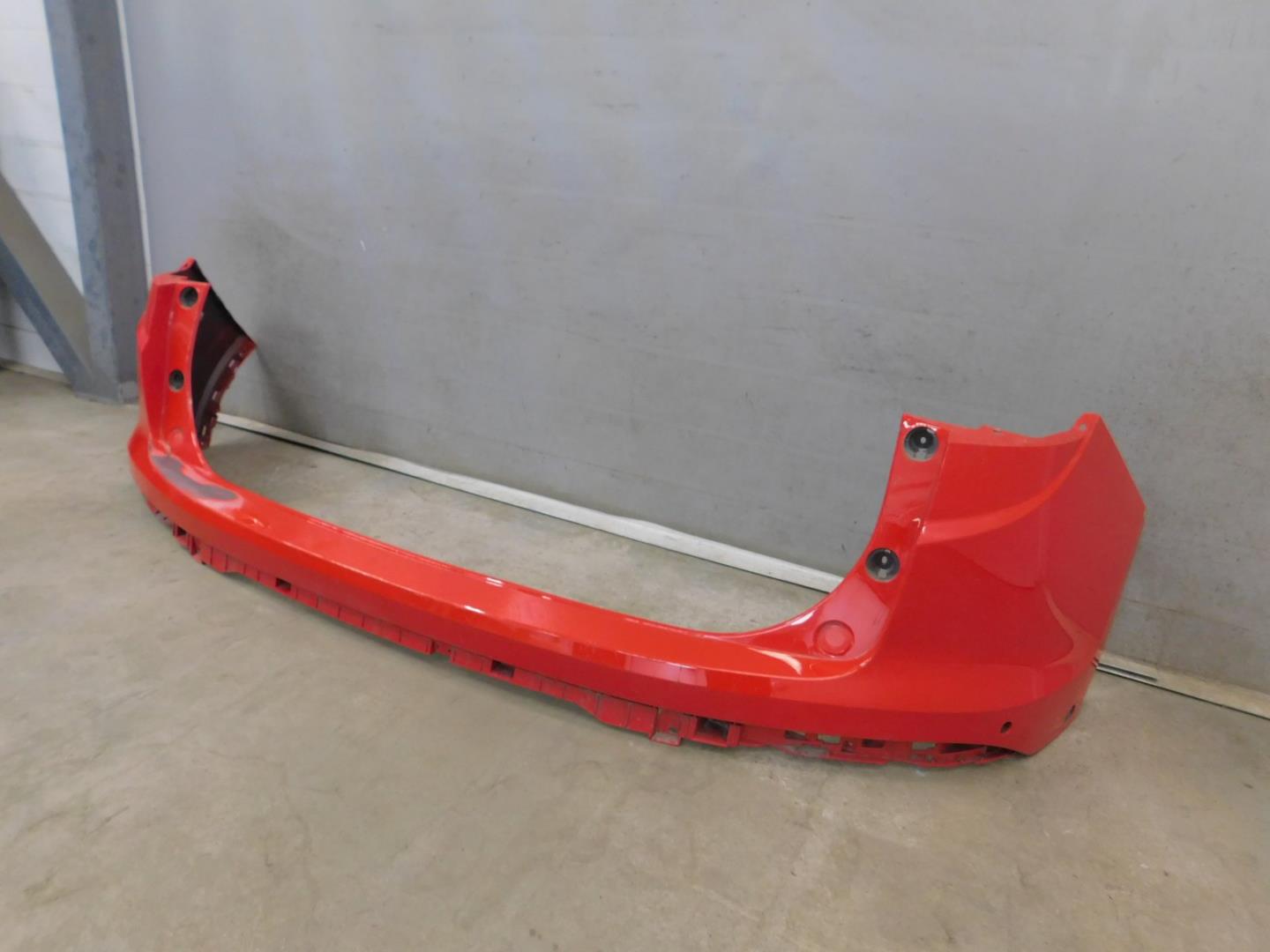 Бампер задний