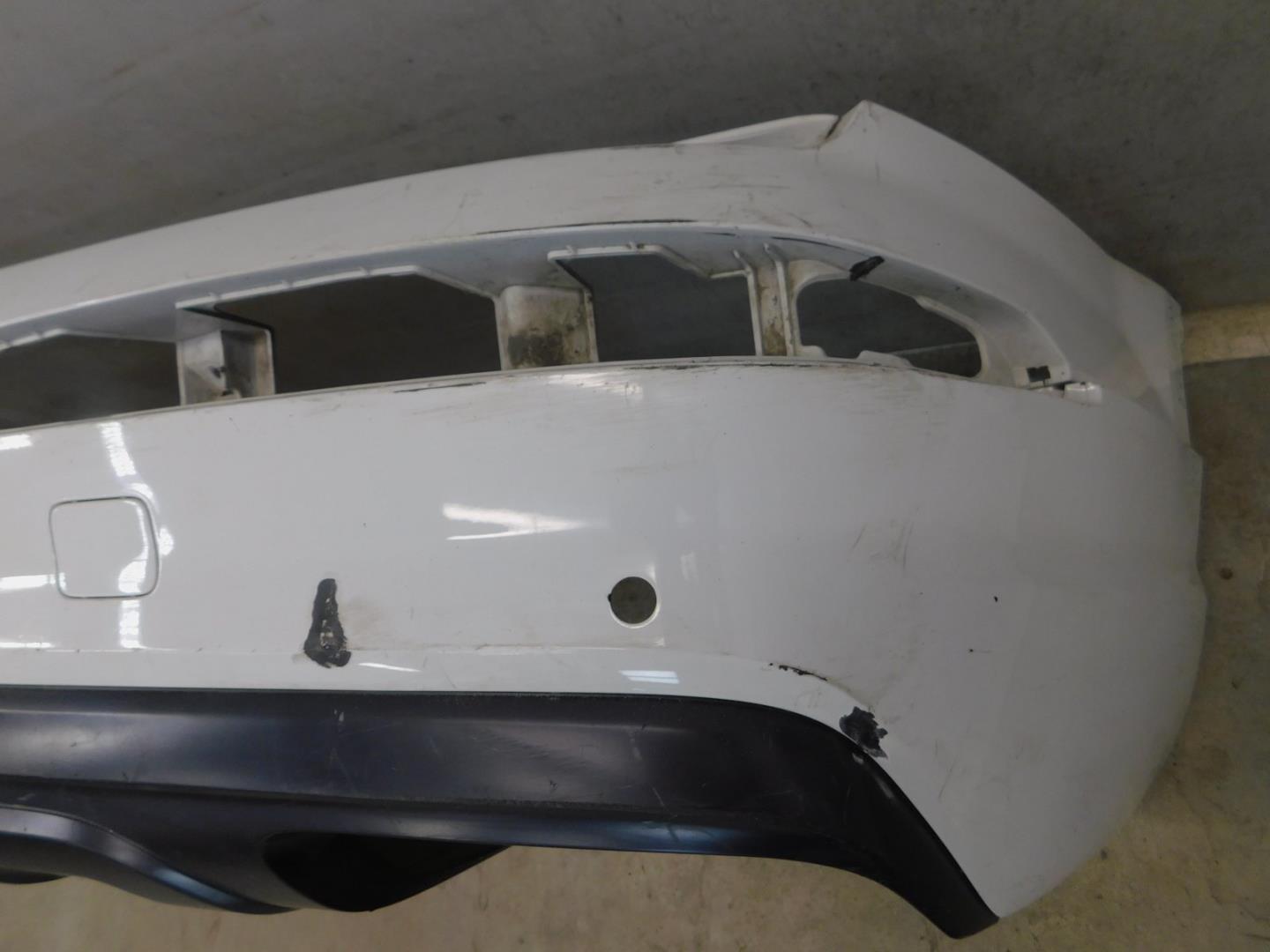 Бампер задний