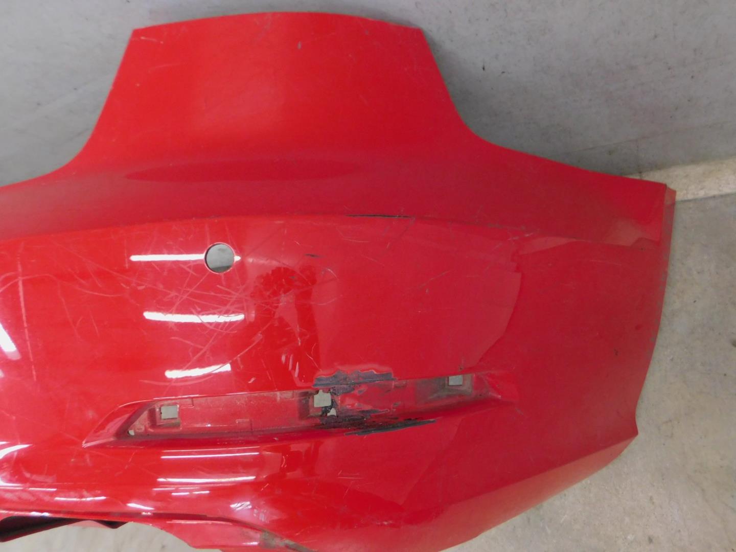 Бампер задний