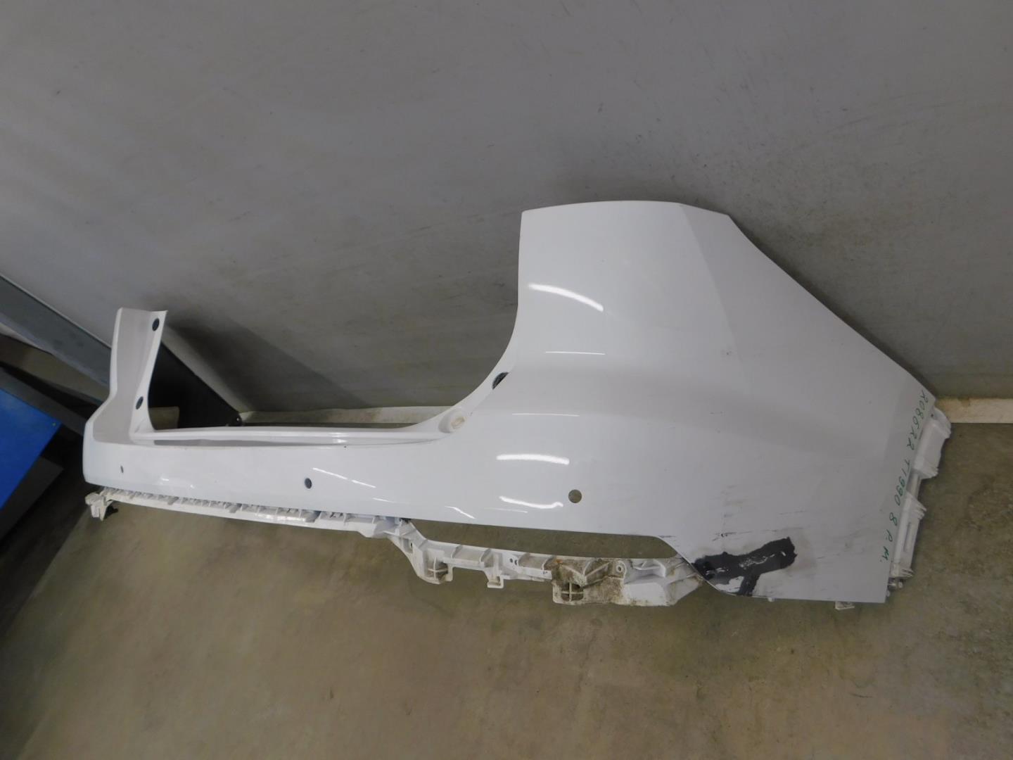 Бампер задний