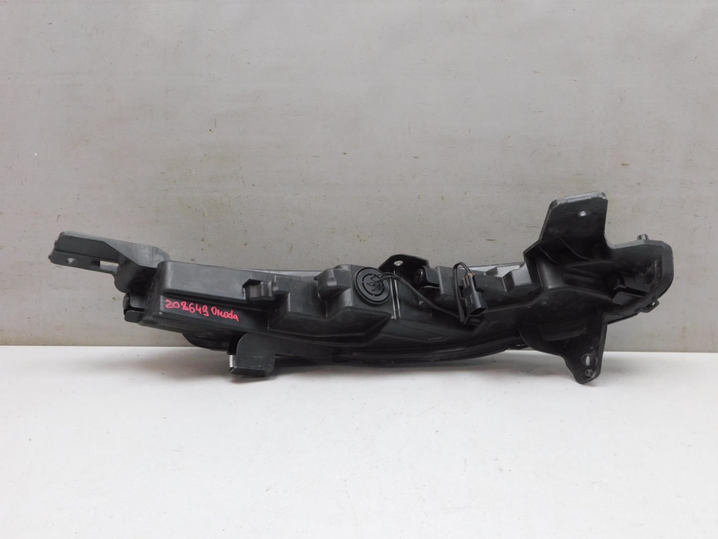 Габарит передний левый