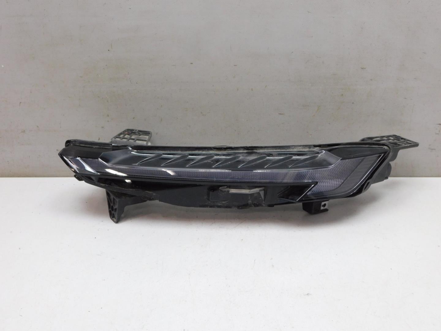 Габарит передний левый