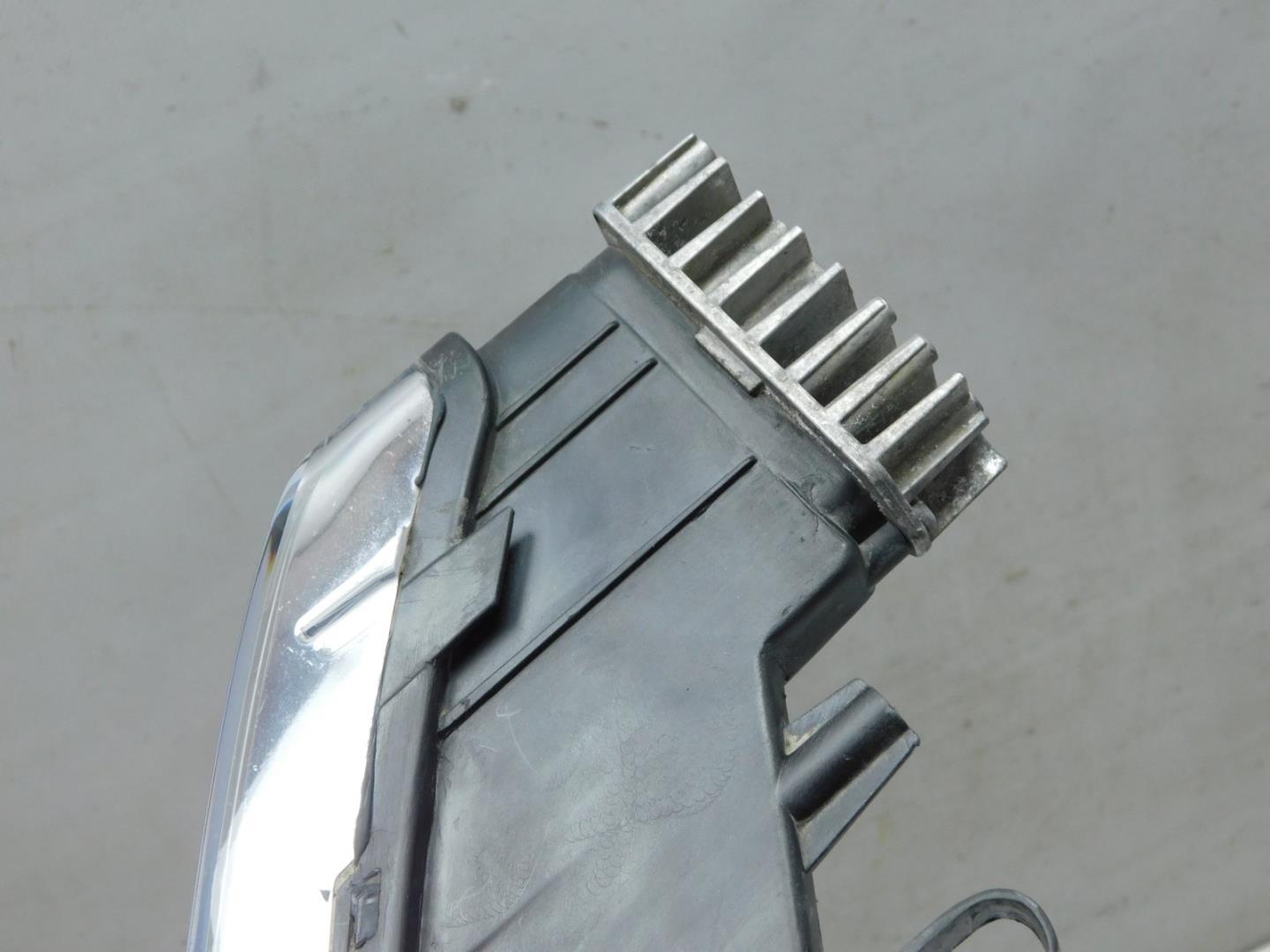 Габарит передний правый