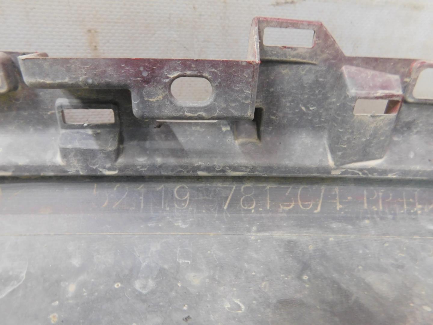 Бампер передний