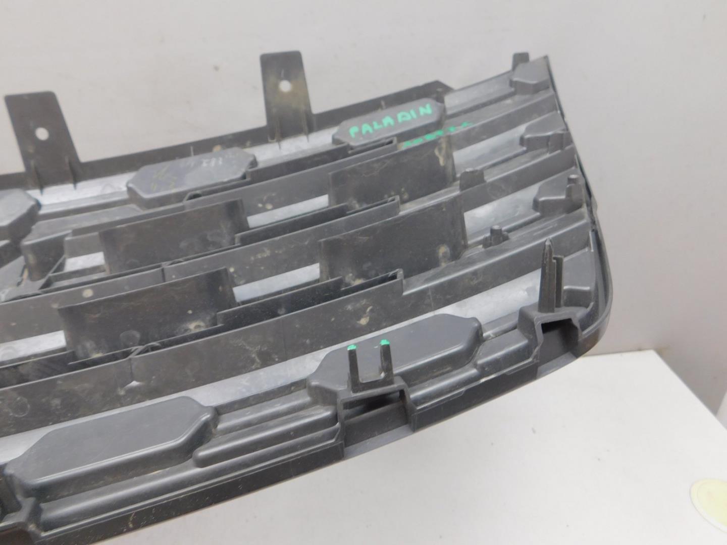 Решетка радиатора