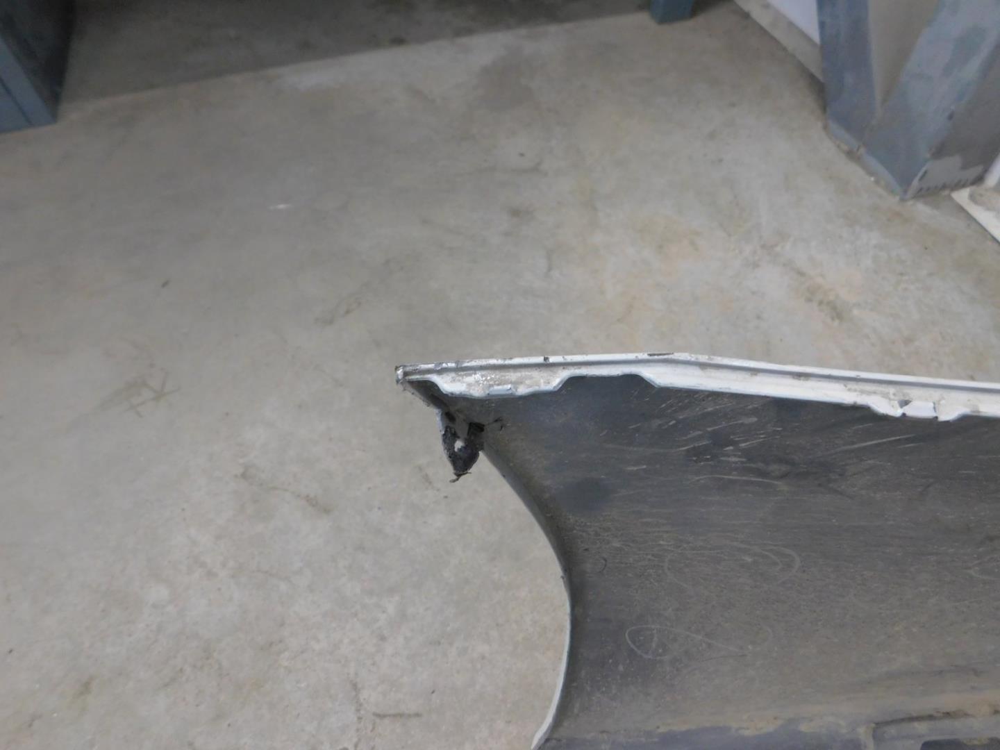 Бампер задний