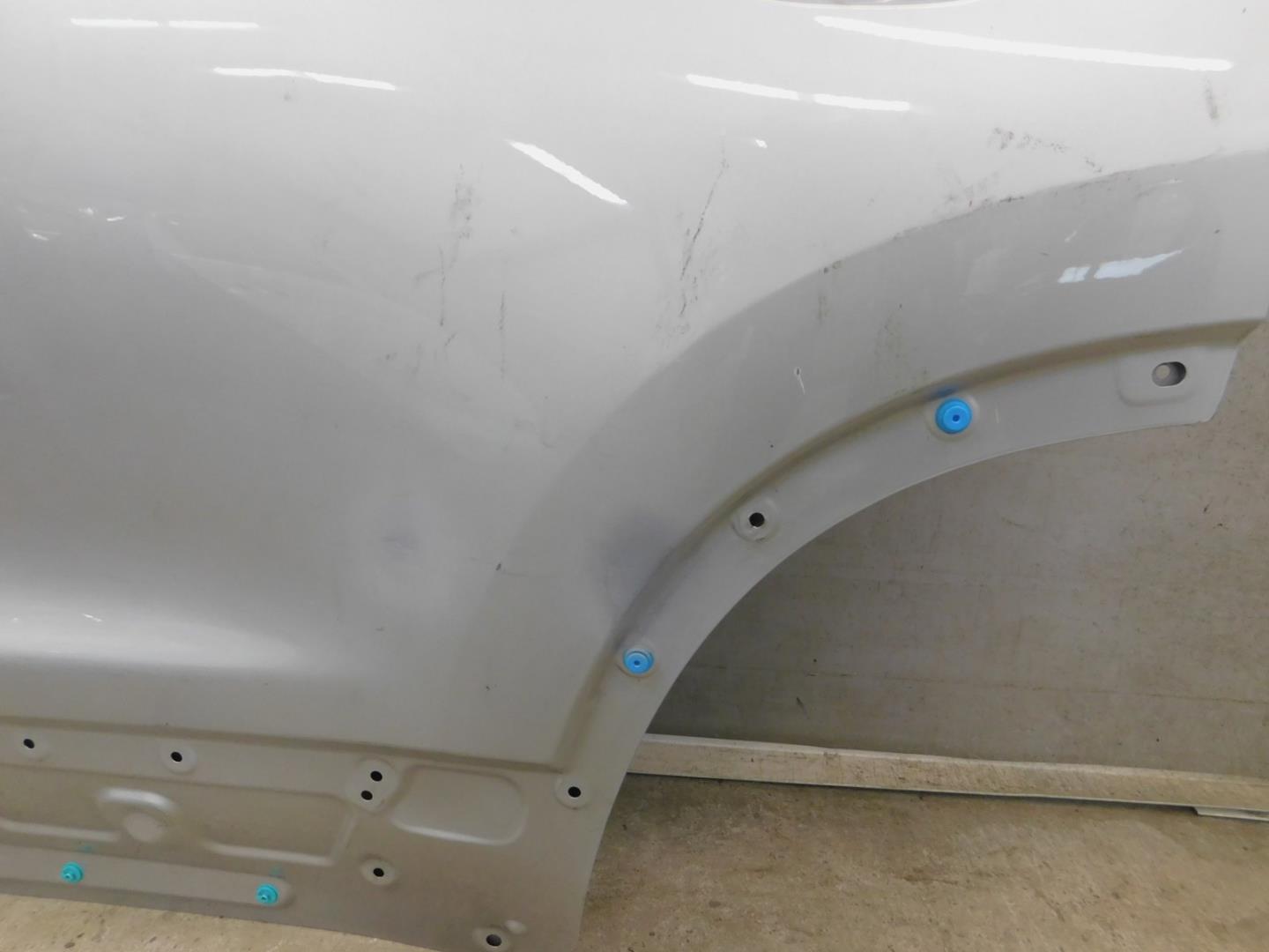 Дверь задняя левая