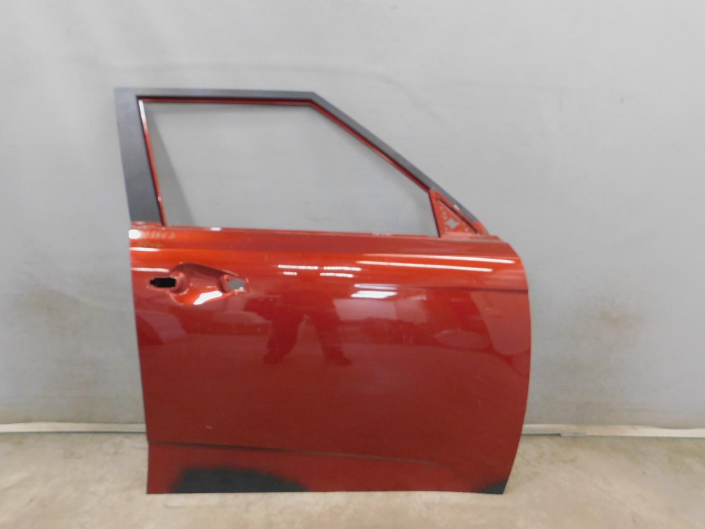 Дверь передняя правая