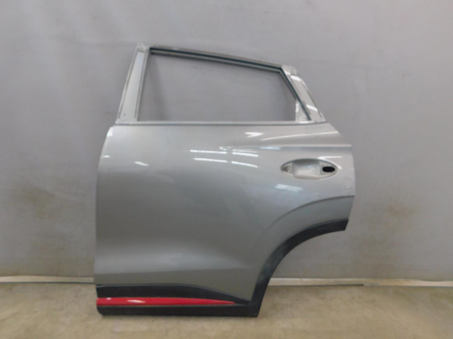 Дверь задняя левая