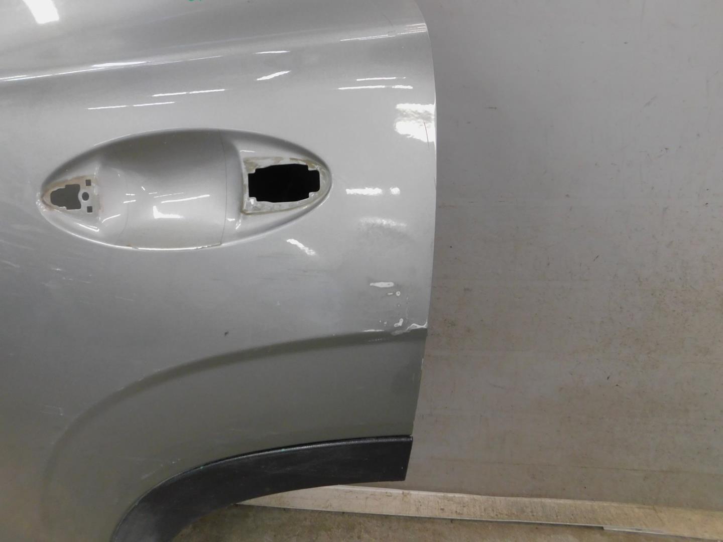 Дверь задняя левая