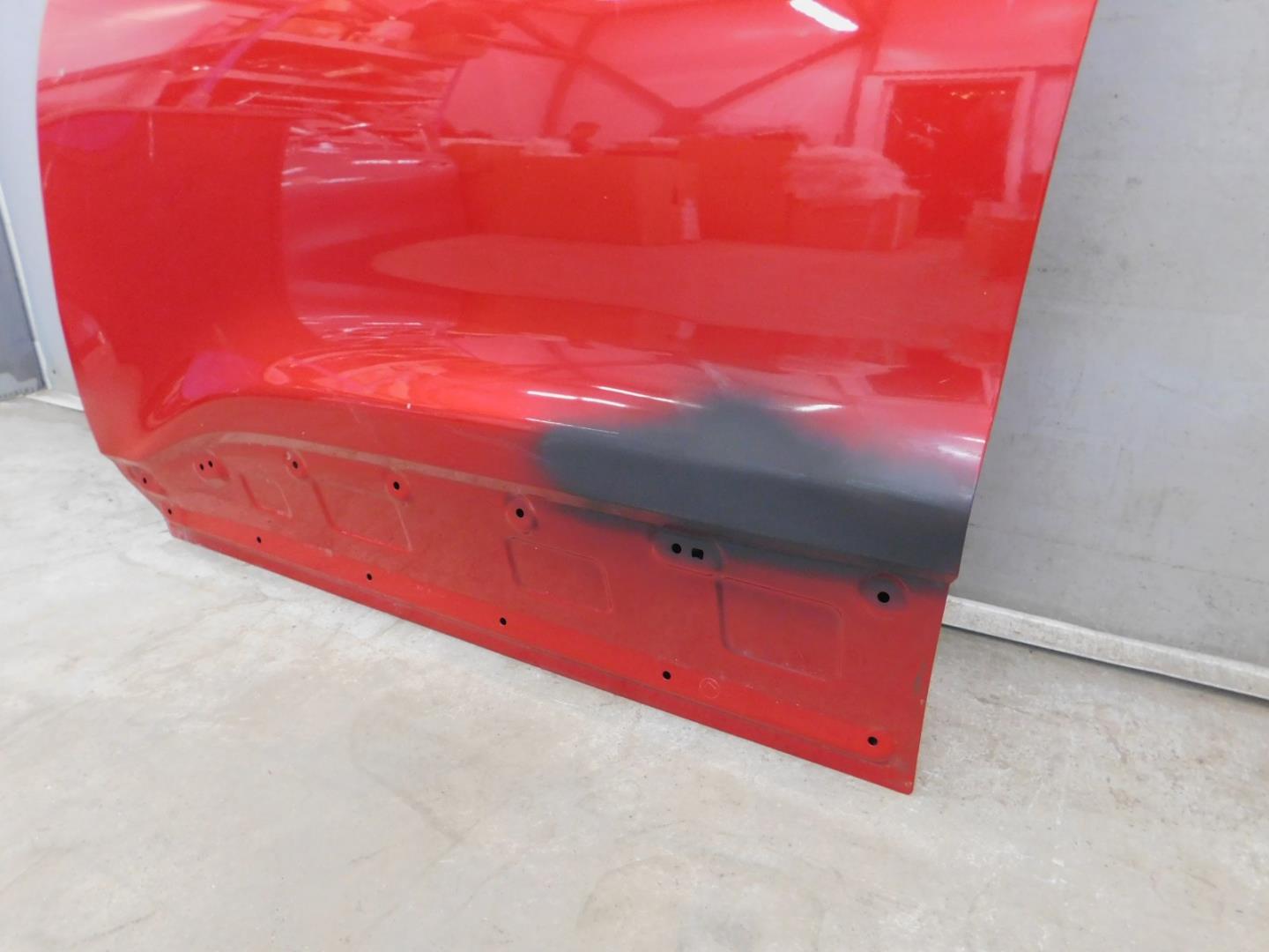 Дверь передняя левая