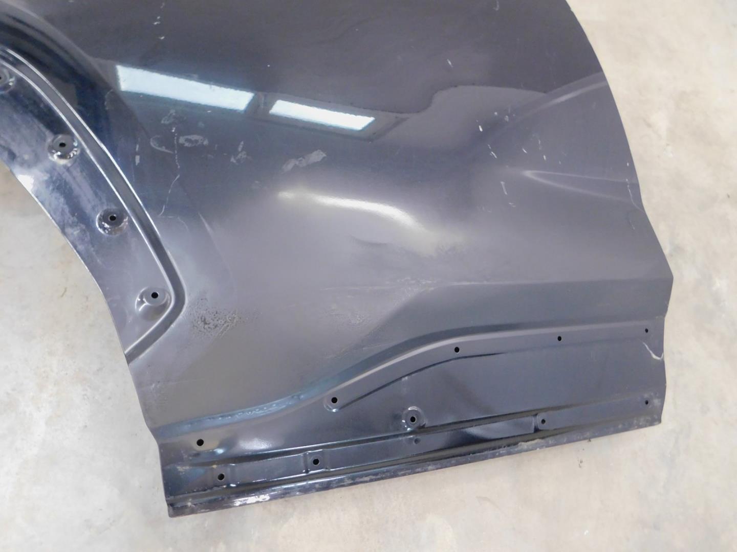 Дверь задняя правая