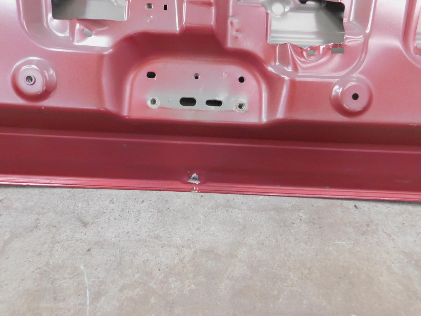 Дверь багажника