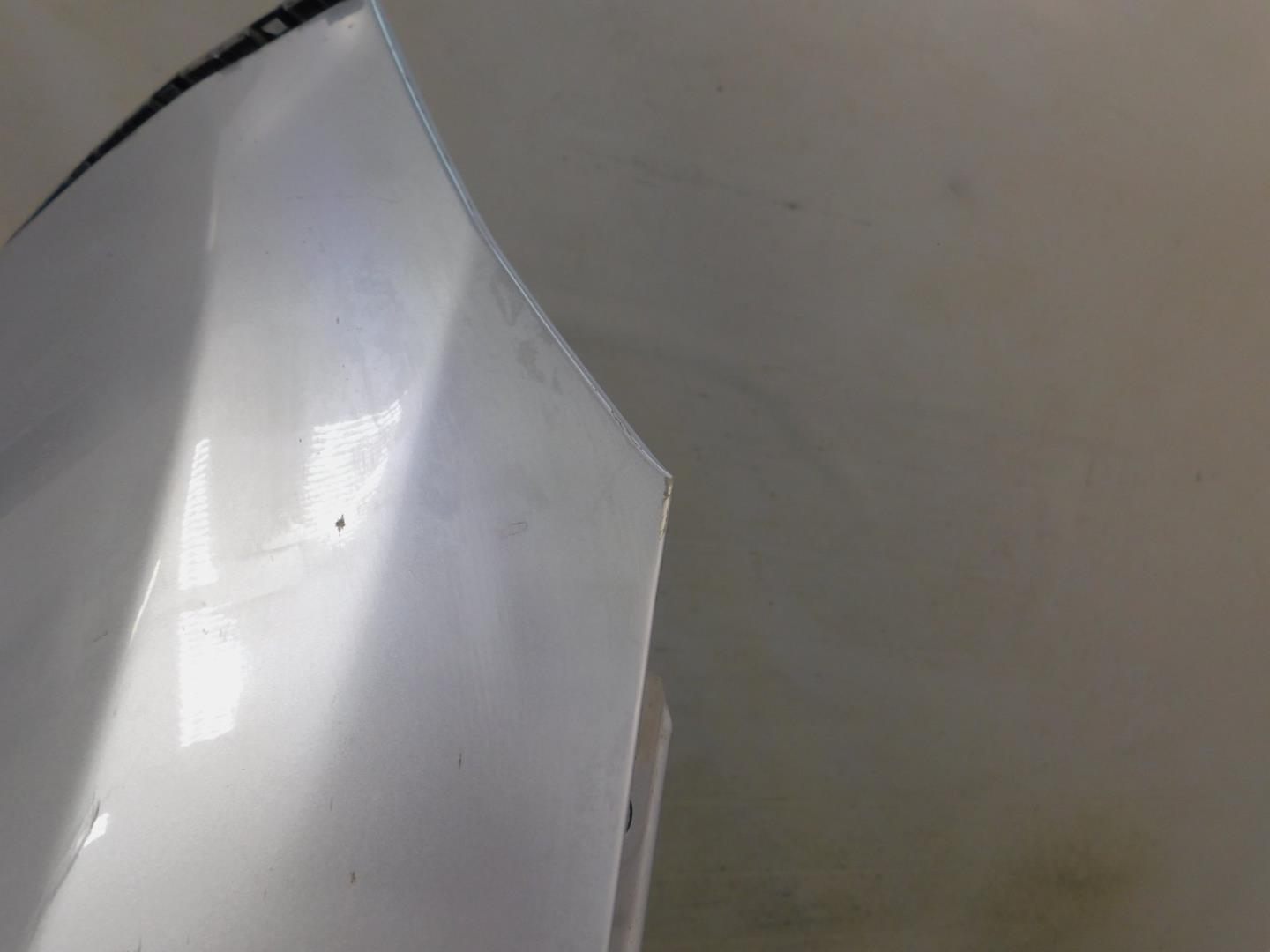 Крыло переднее левое