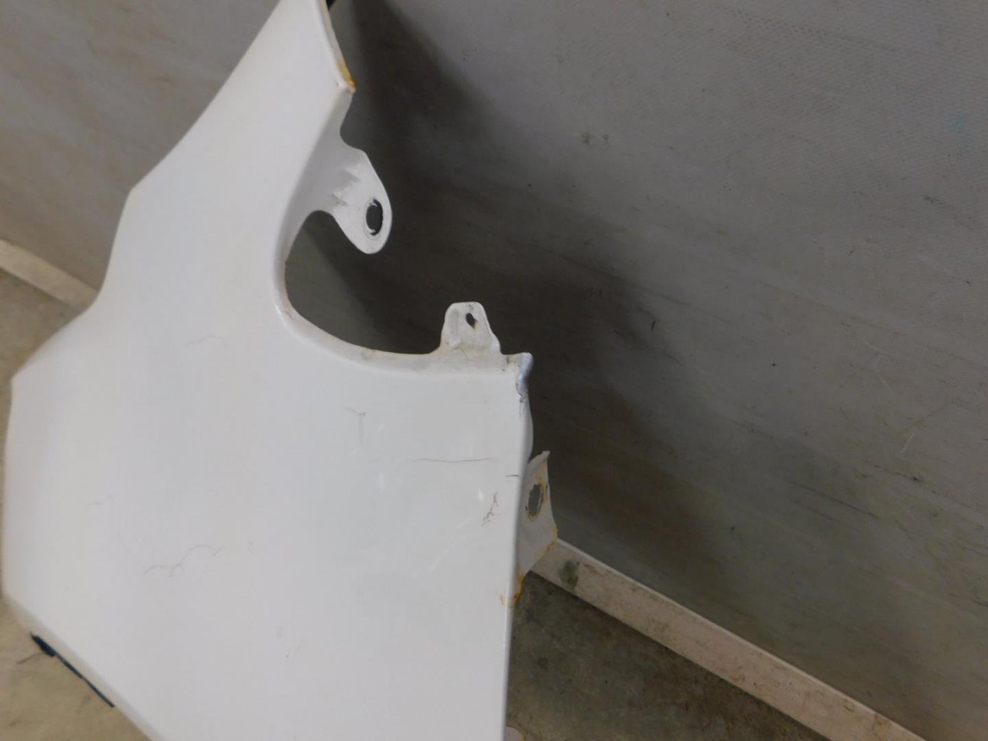 Крыло переднее левое