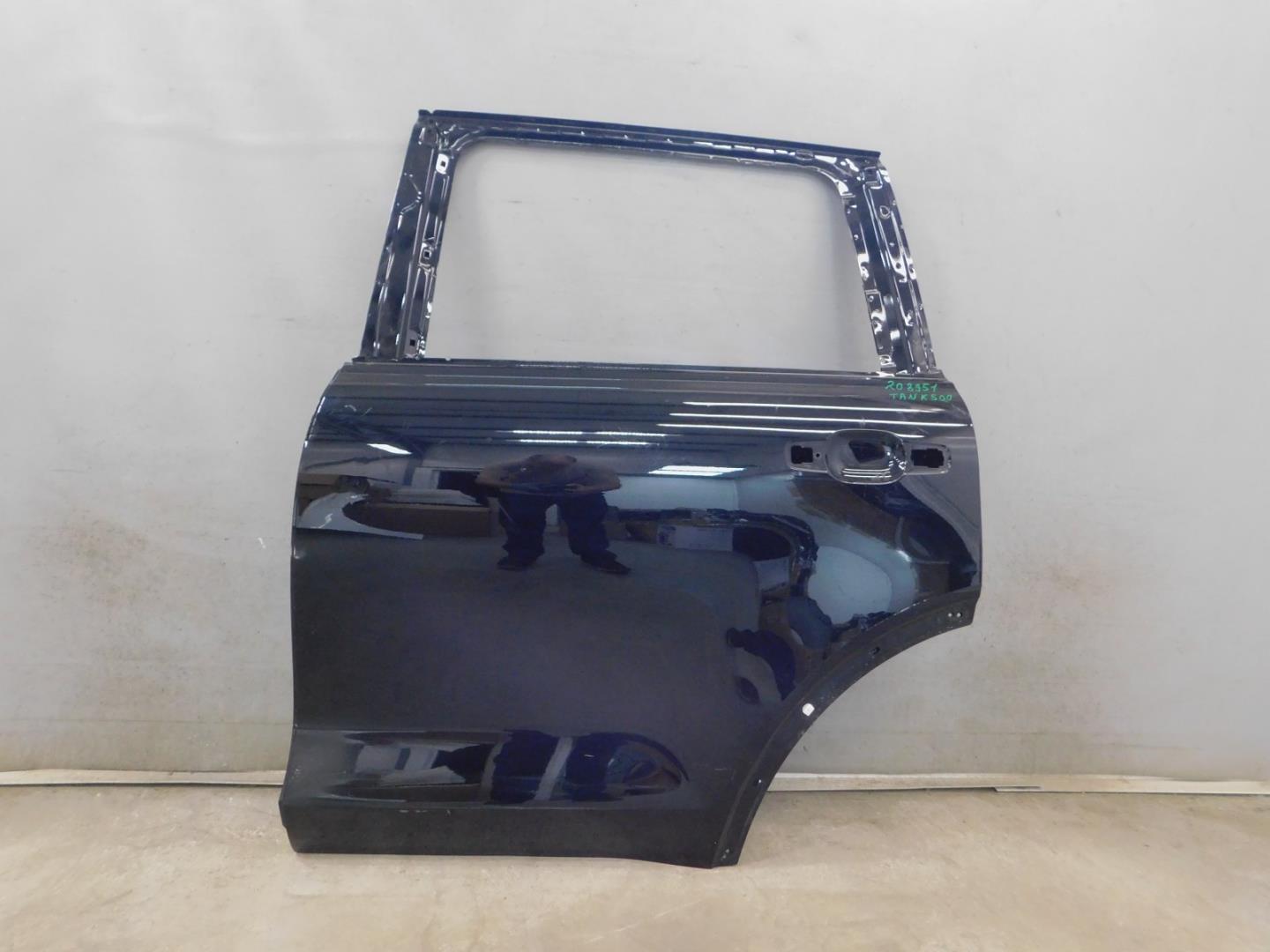 Дверь задняя левая