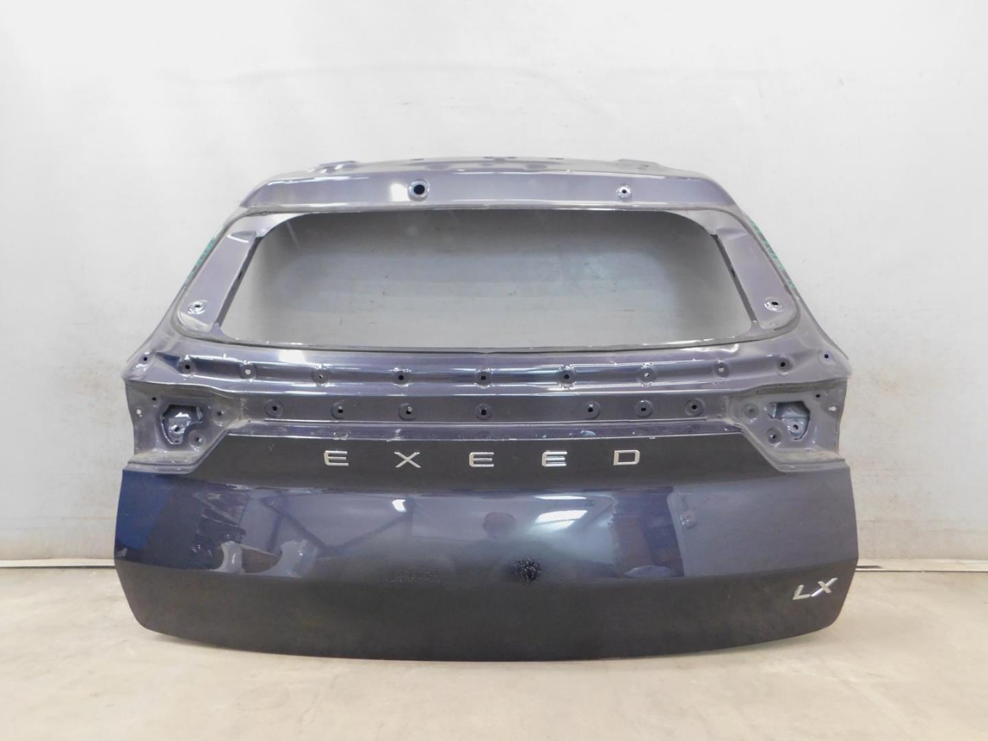 Дверь багажника