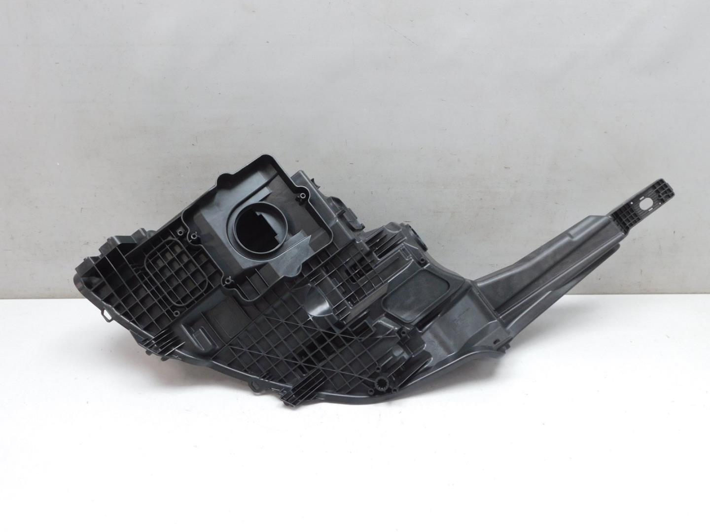 Корпус фары правой