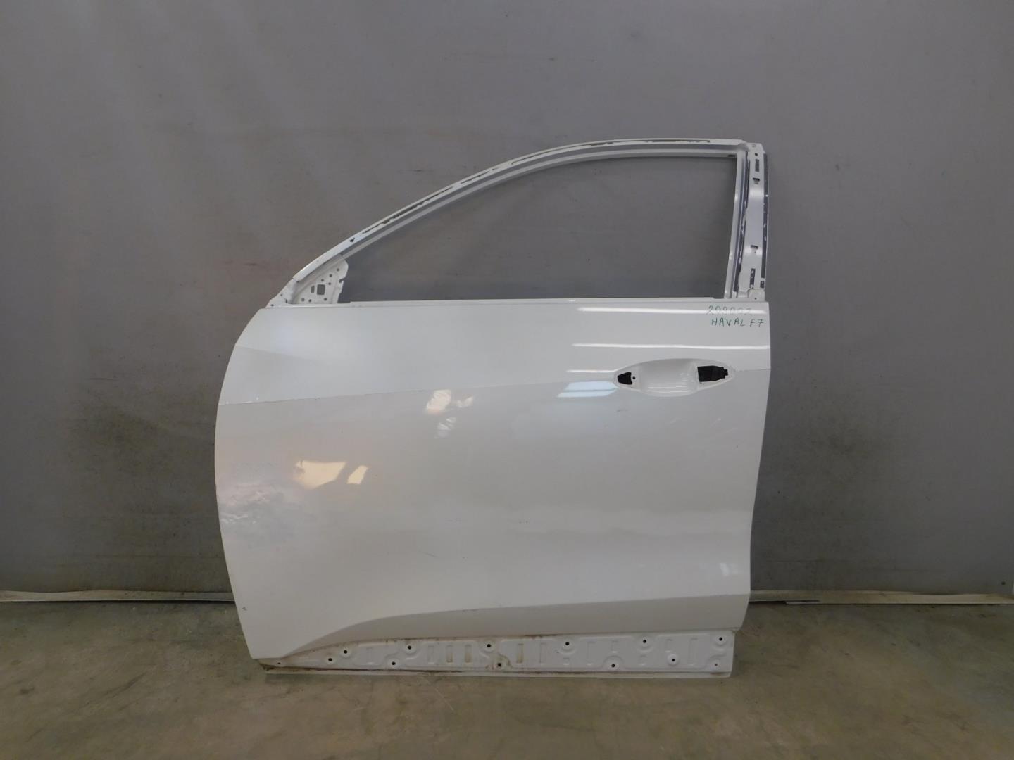 Дверь передняя левая