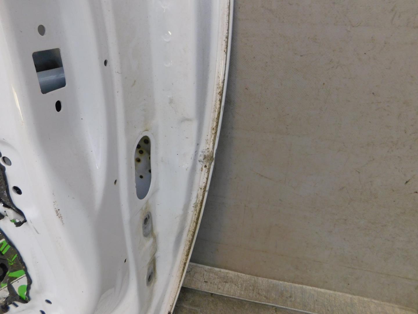 Дверь передняя левая