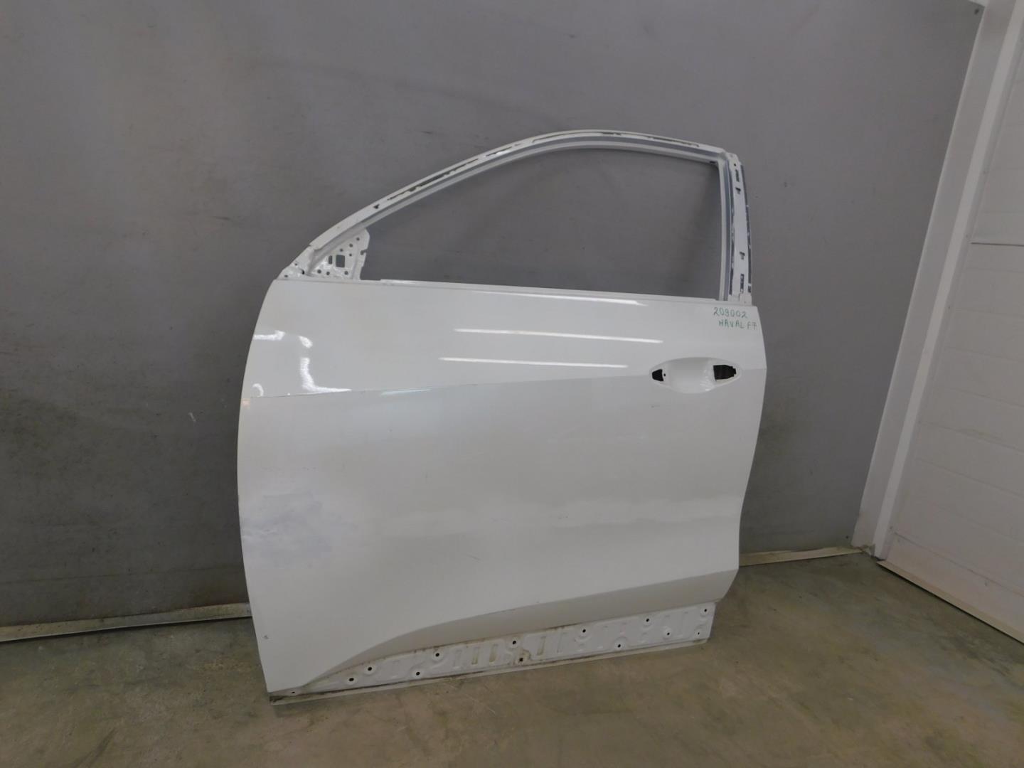 Дверь передняя левая