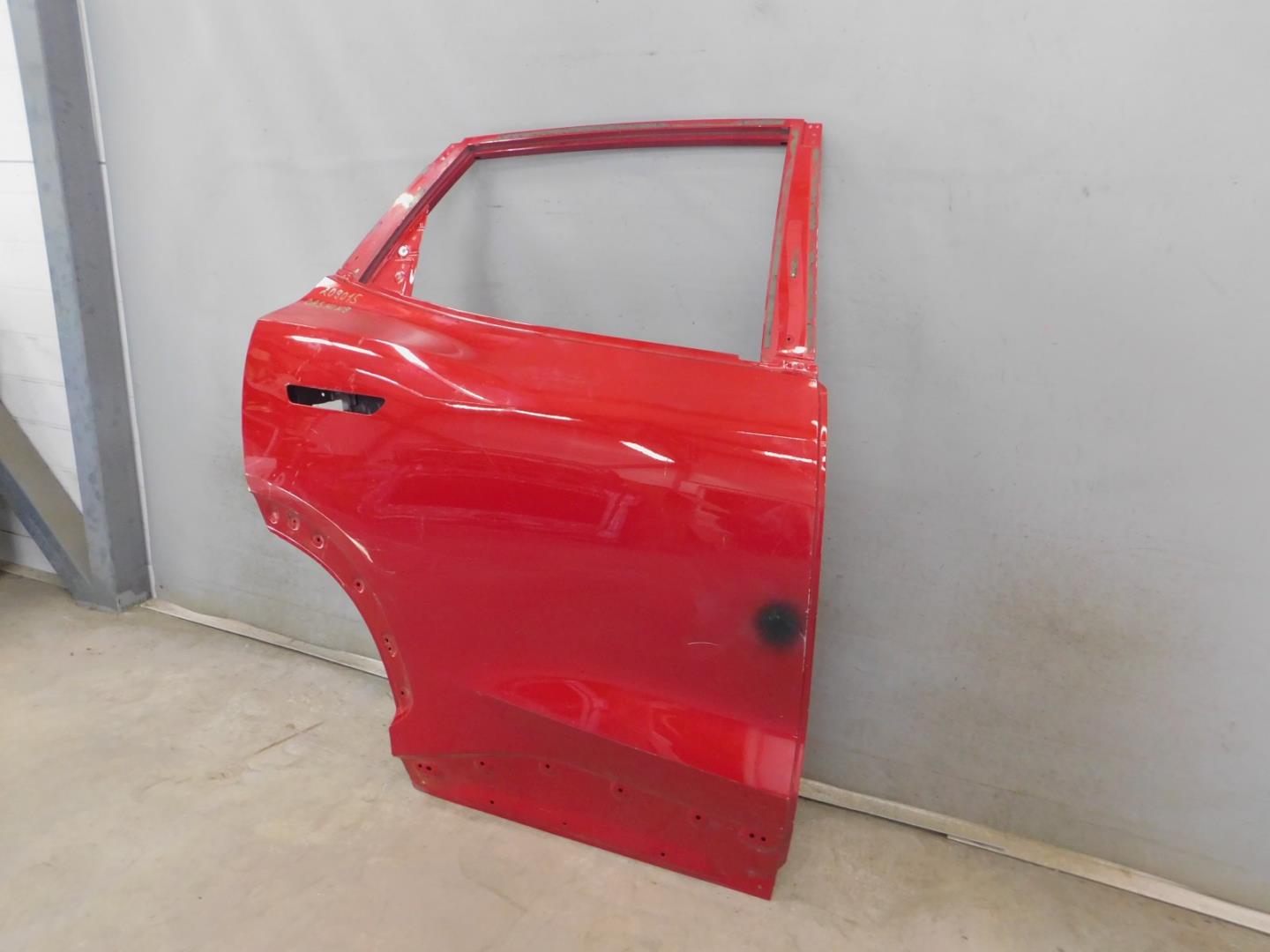 Дверь задняя правая