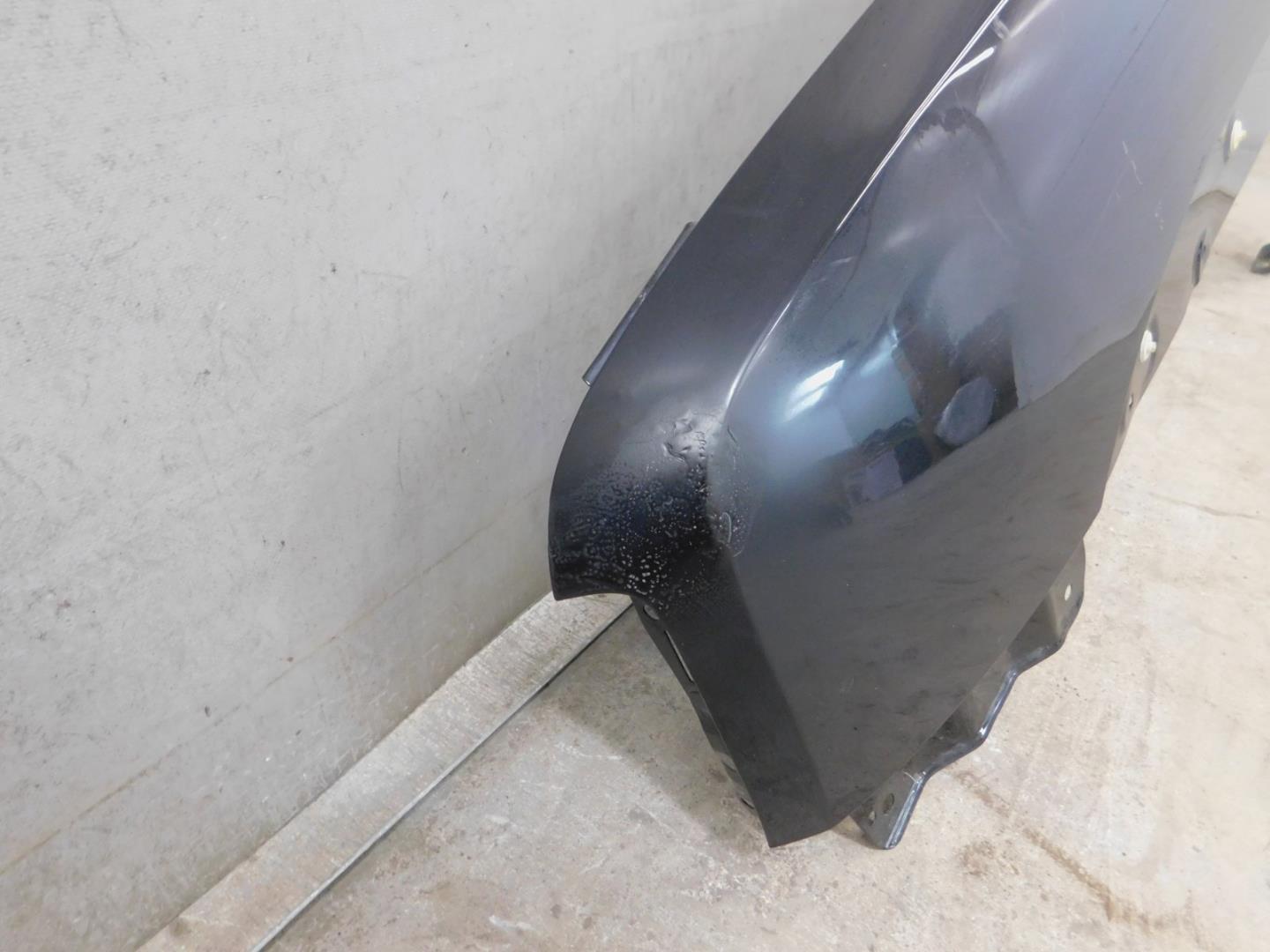 Крыло переднее левое