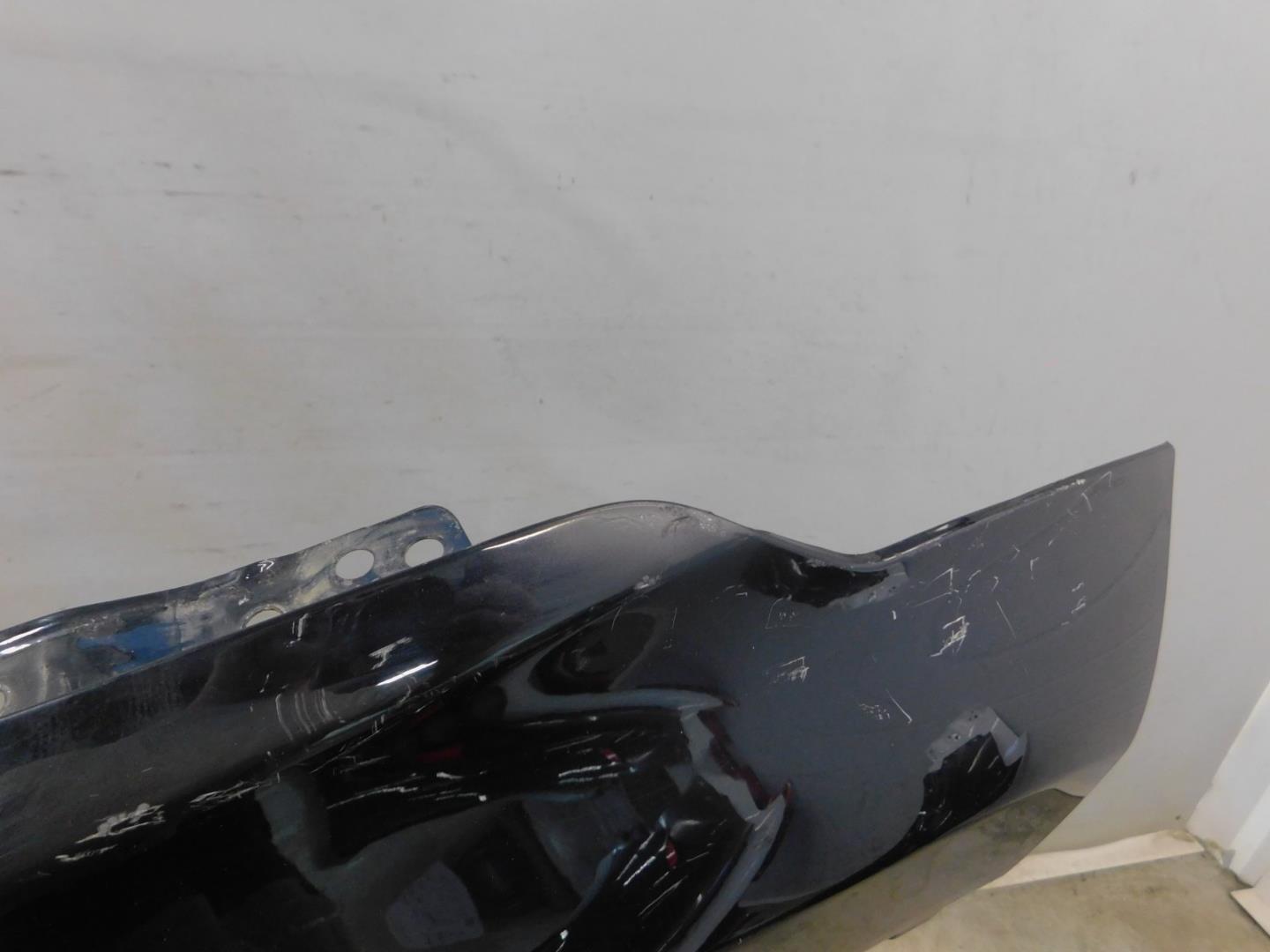 Крыло переднее правое